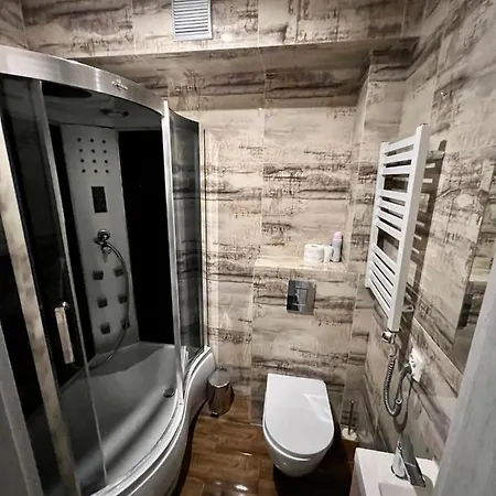 Good 3 Sypialnie Parking Apartament *