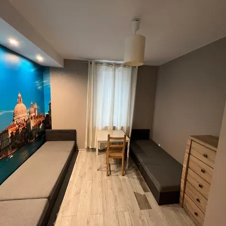 Good 3 Sypialnie Parking Apartament *