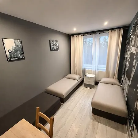 Good 3 Sypialnie Parking Apartment Lodz