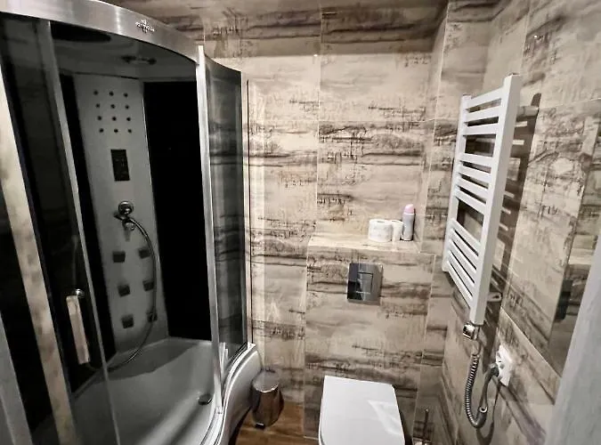 Good 3 Sypialnie Parking 公寓 *