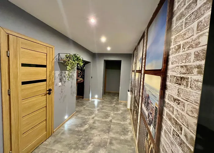 Good 3 Sypialnie Parking 罗兹