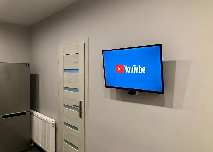 Good 3 Sypialnie Parking 罗兹